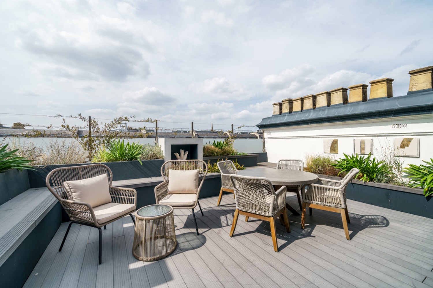 4 bedroom Flat for Letting De Vere Gardens, Kensington