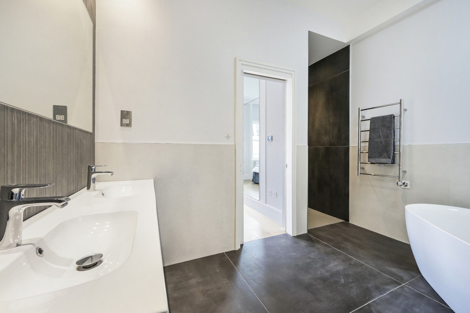 4 bedroom Flat for Letting De Vere Gardens, Kensington