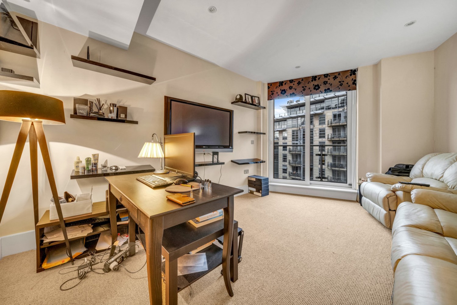 3 bedroom Flat for Letting Baltimore House, Battersea Reach