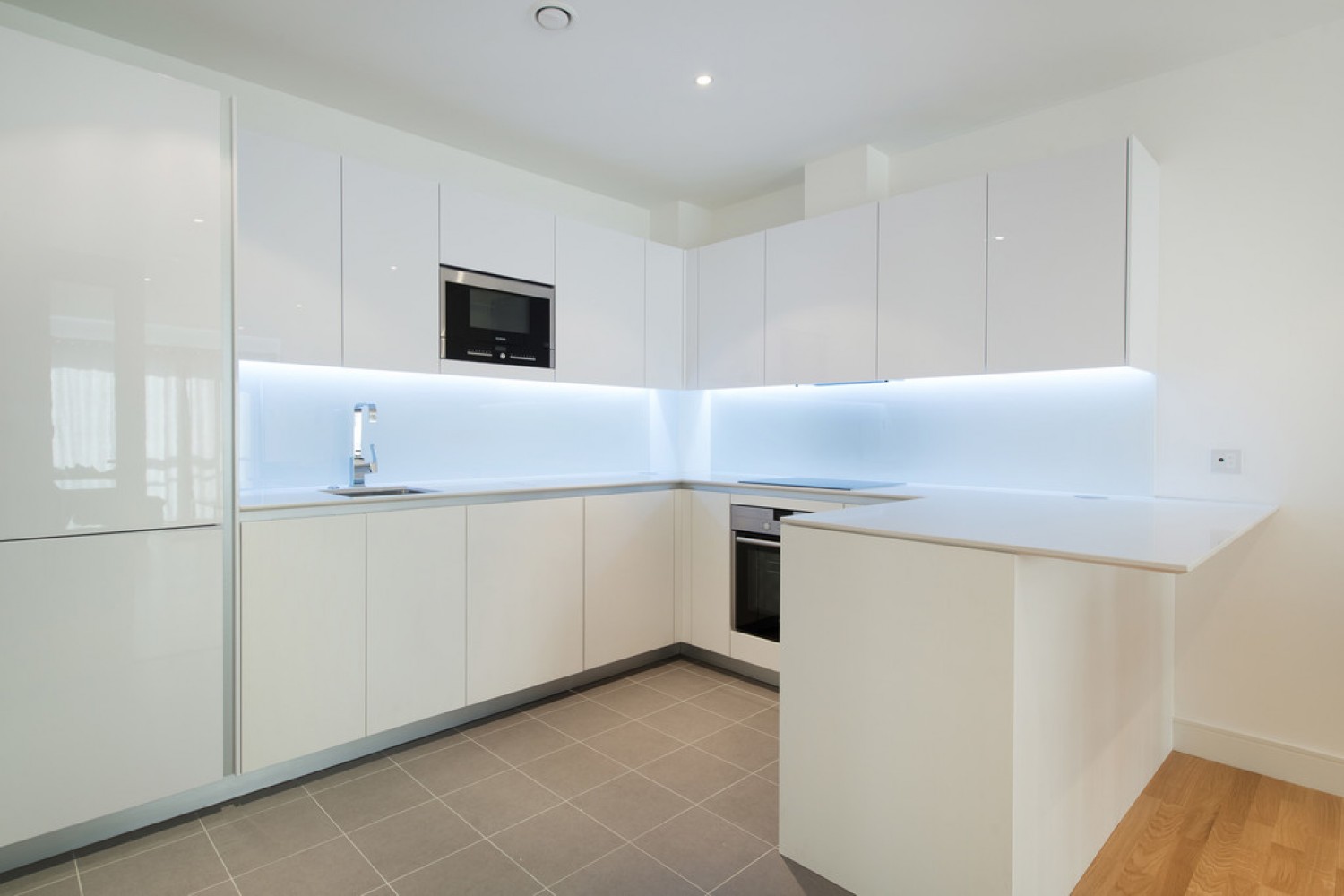 2 bedroom Flat for Sale Flotilla House, Battersea Reach