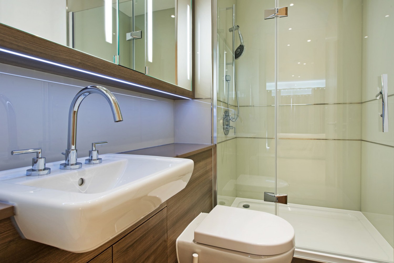 2 bedroom Flat for Sale Flotilla House, Battersea Reach