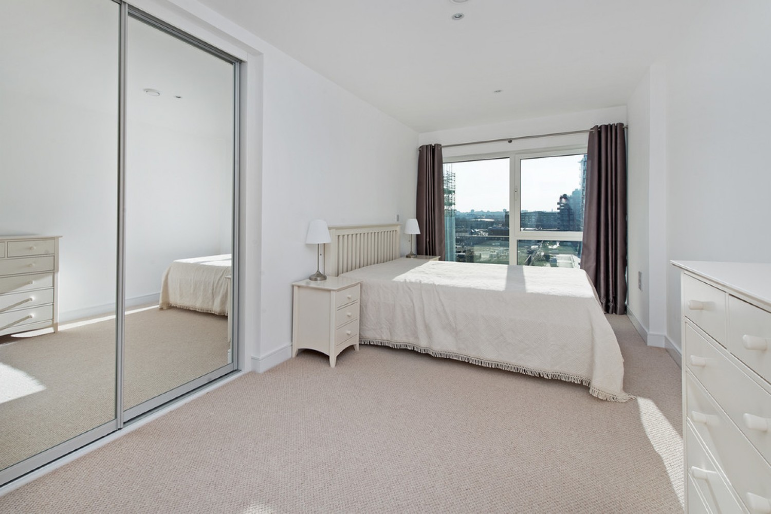 2 bedroom Flat for Sale Flotilla House, Battersea Reach