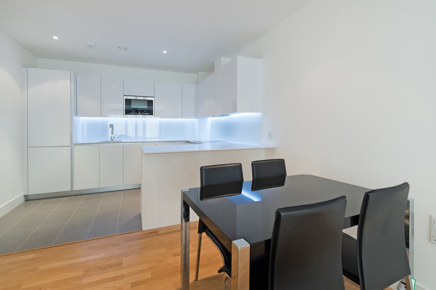 2 bedroom Flat for Sale Flotilla House, Battersea Reach
