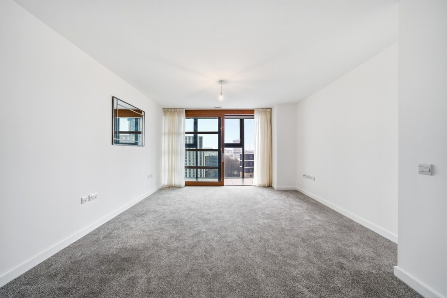 1 bedroom Flat for Letting Lombard Road, Battersea