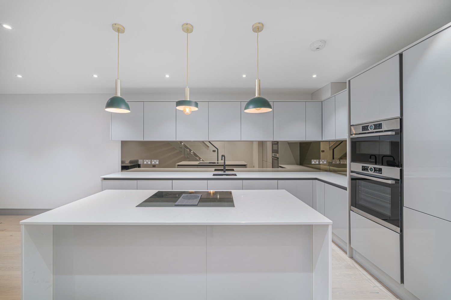 3 bedroom Flat for Letting Lots Road, Chelsea