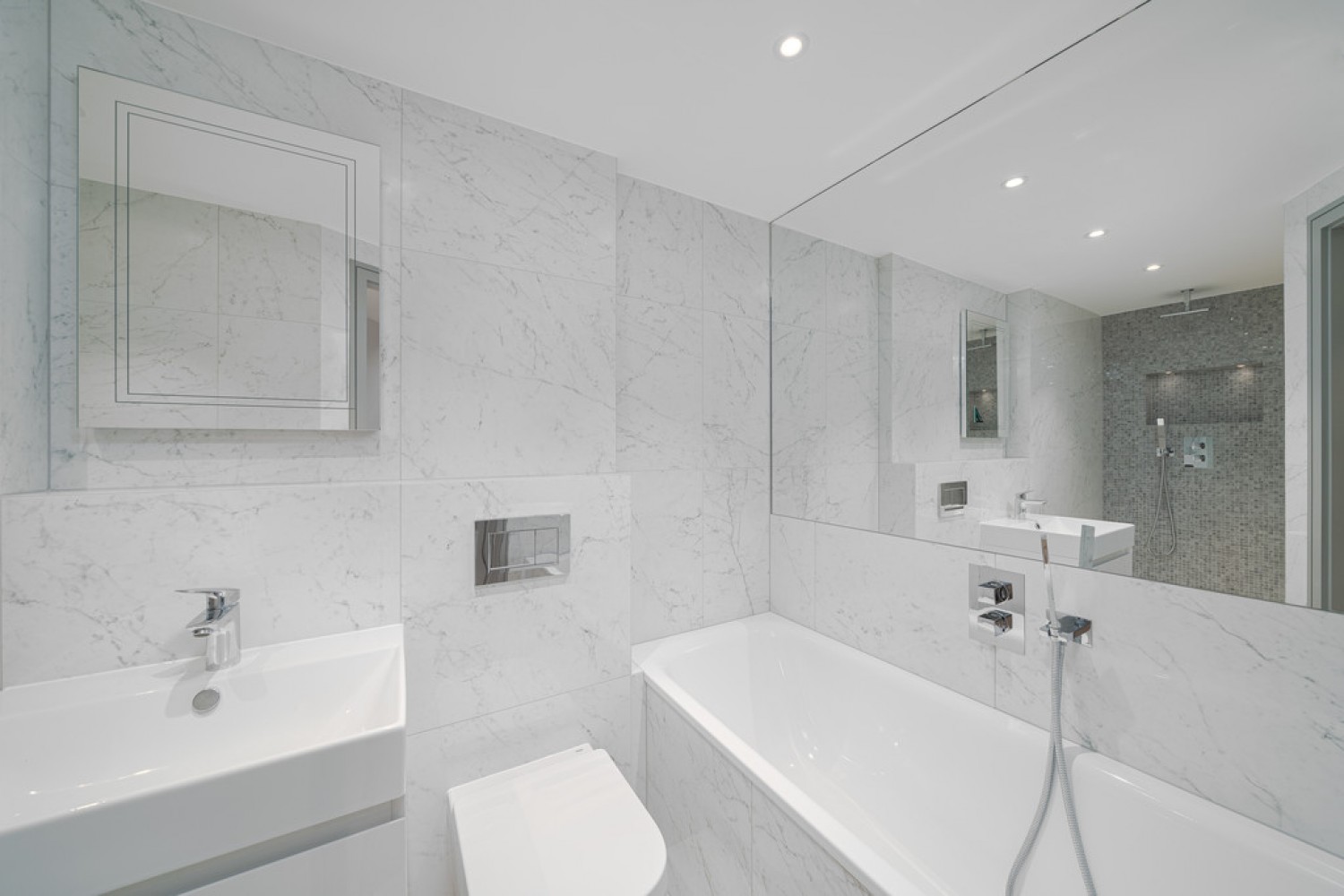 3 bedroom Flat for Letting Lots Road, Chelsea