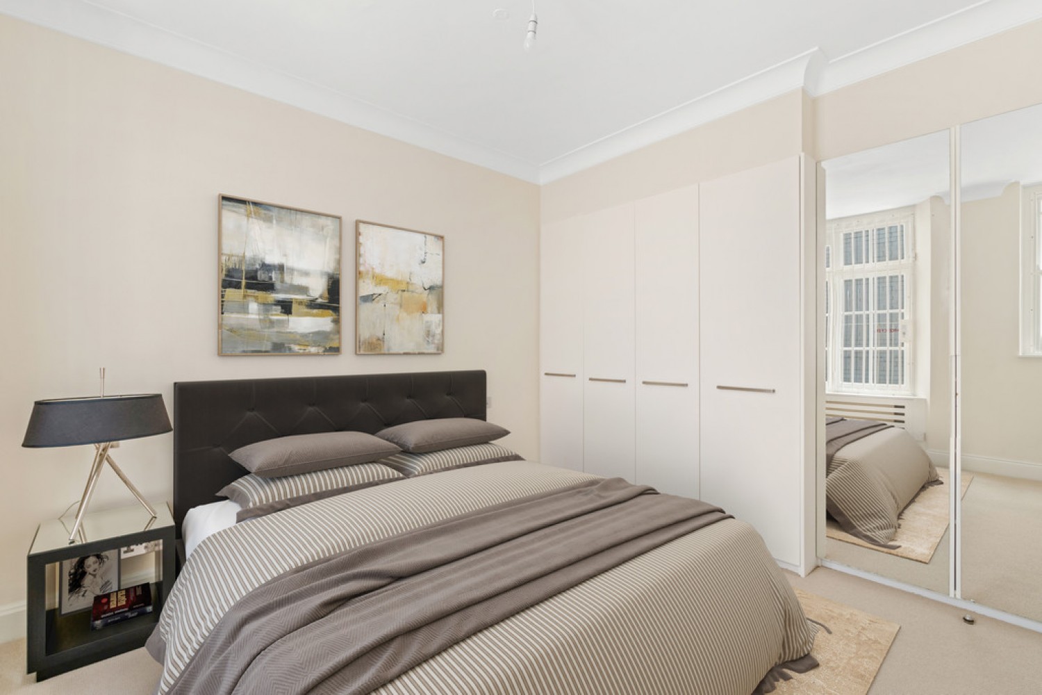 2 bedroom Flat for Letting Marloes Road, Kensington