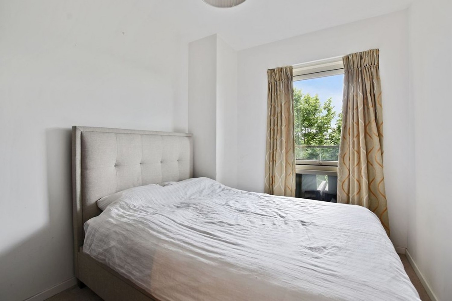 Trafalgar House, Battersea Reach