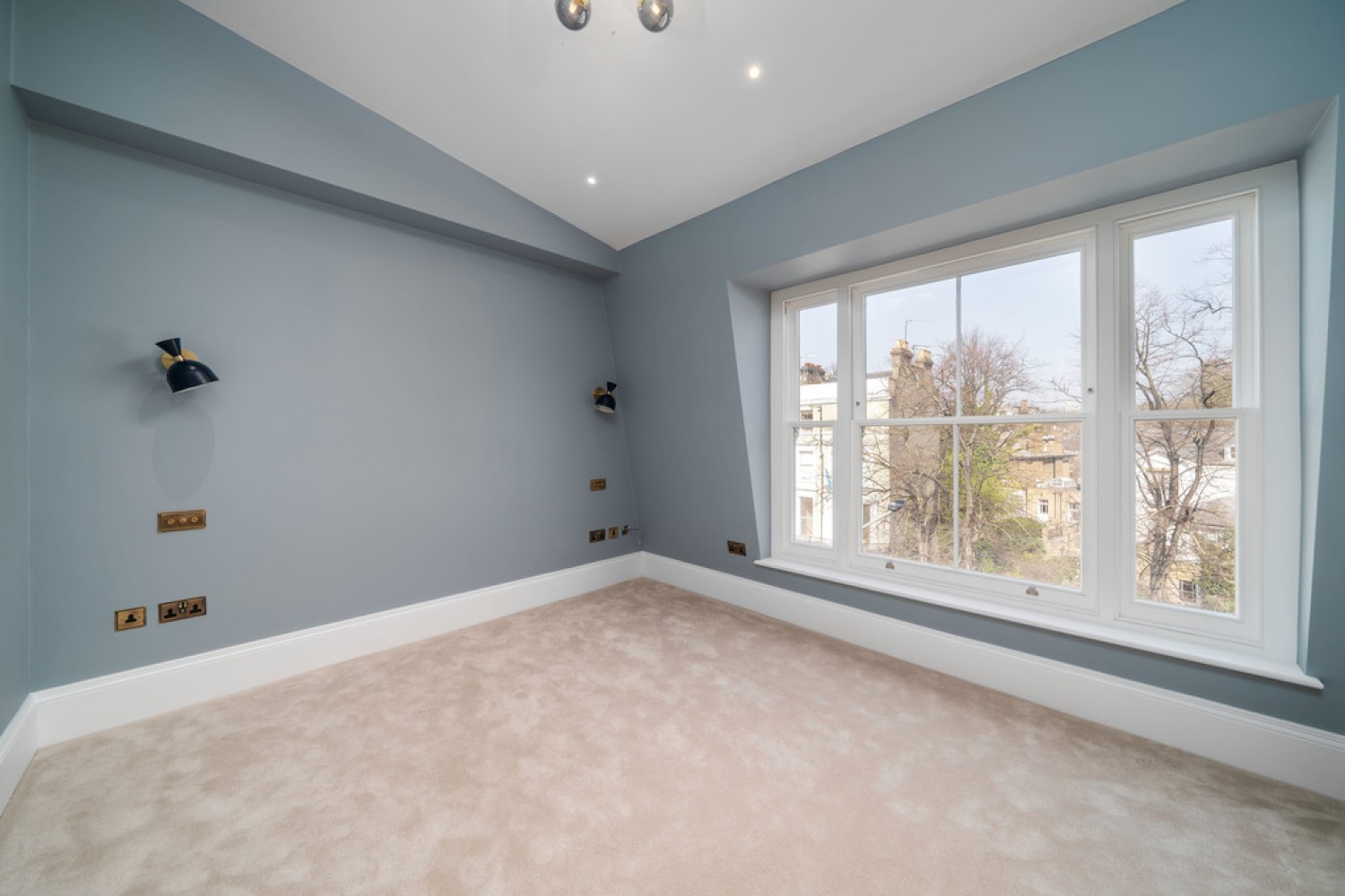 4 bedroom House for Letting Elsham Road, Kensington