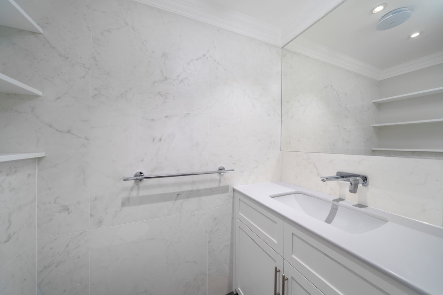 2 bedroom Flat for Letting Elsham Terrace, Kensington