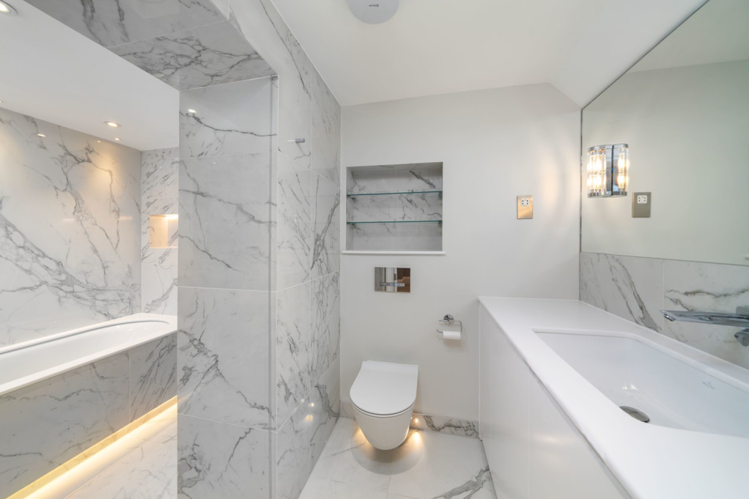 2 bedroom Flat for Letting Elsham Terrace, Kensington