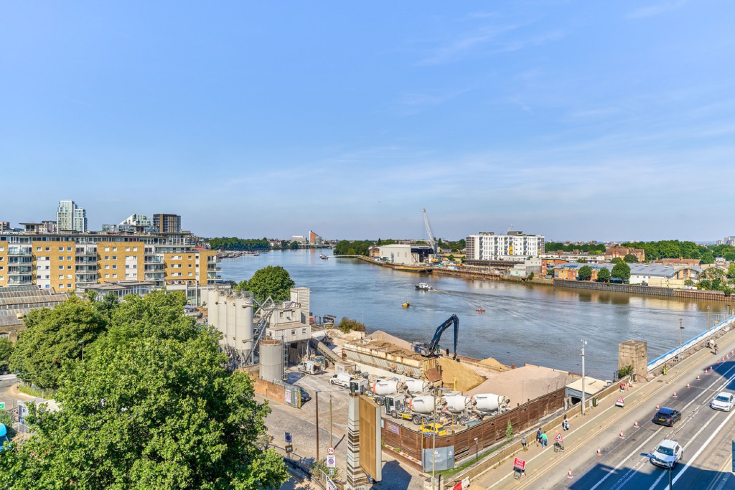 Spinnaker House, Battersea Reach