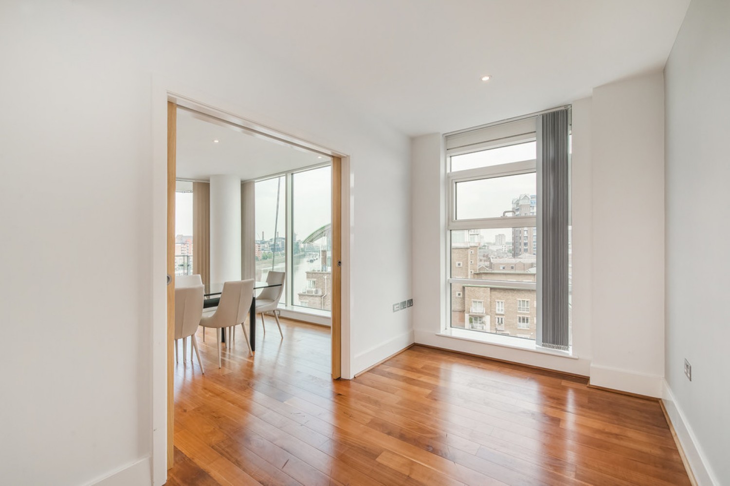 3 bedroom Flat in Ensign House, Battersea Reach