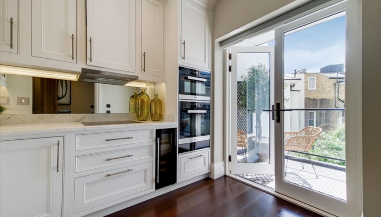 2 bedroom Flat for Letting Prince Of Wales Terrace, Kensington