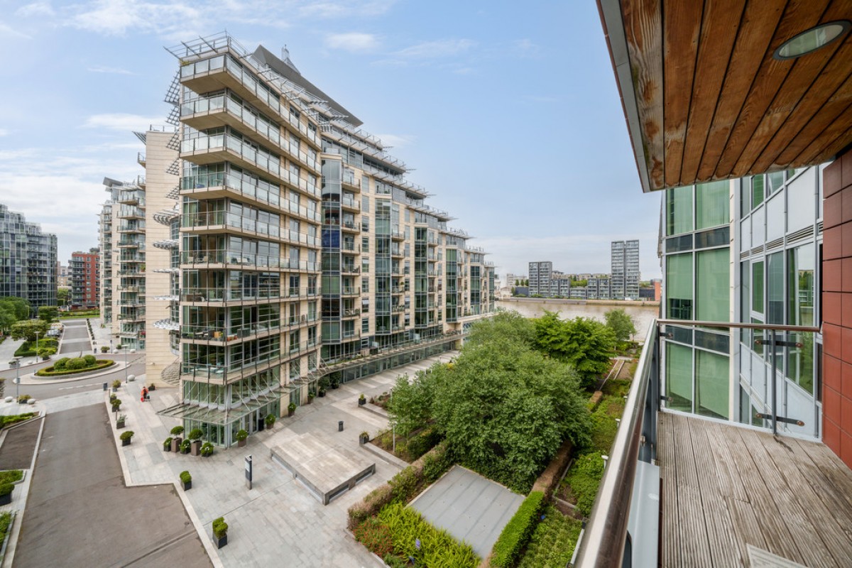 Flotilla House, Battersea Reach