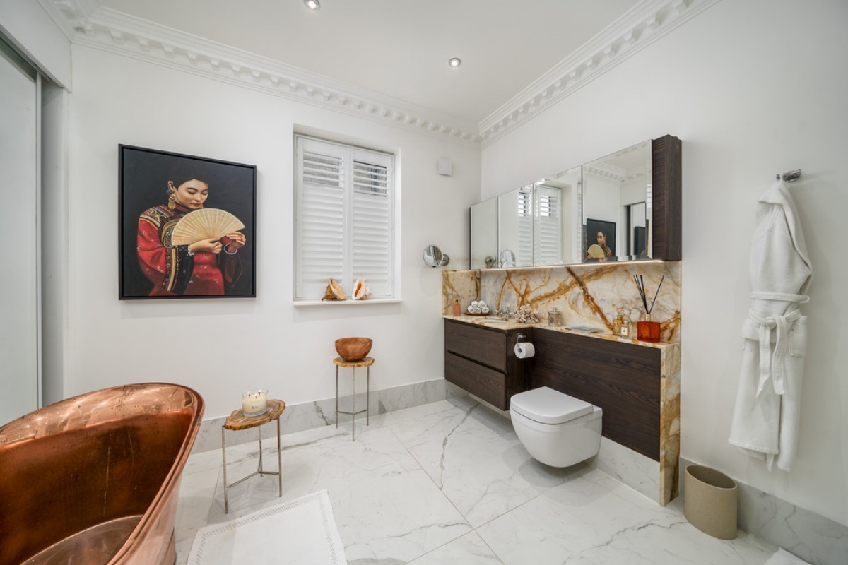 Montagu Mansions, Marylebone