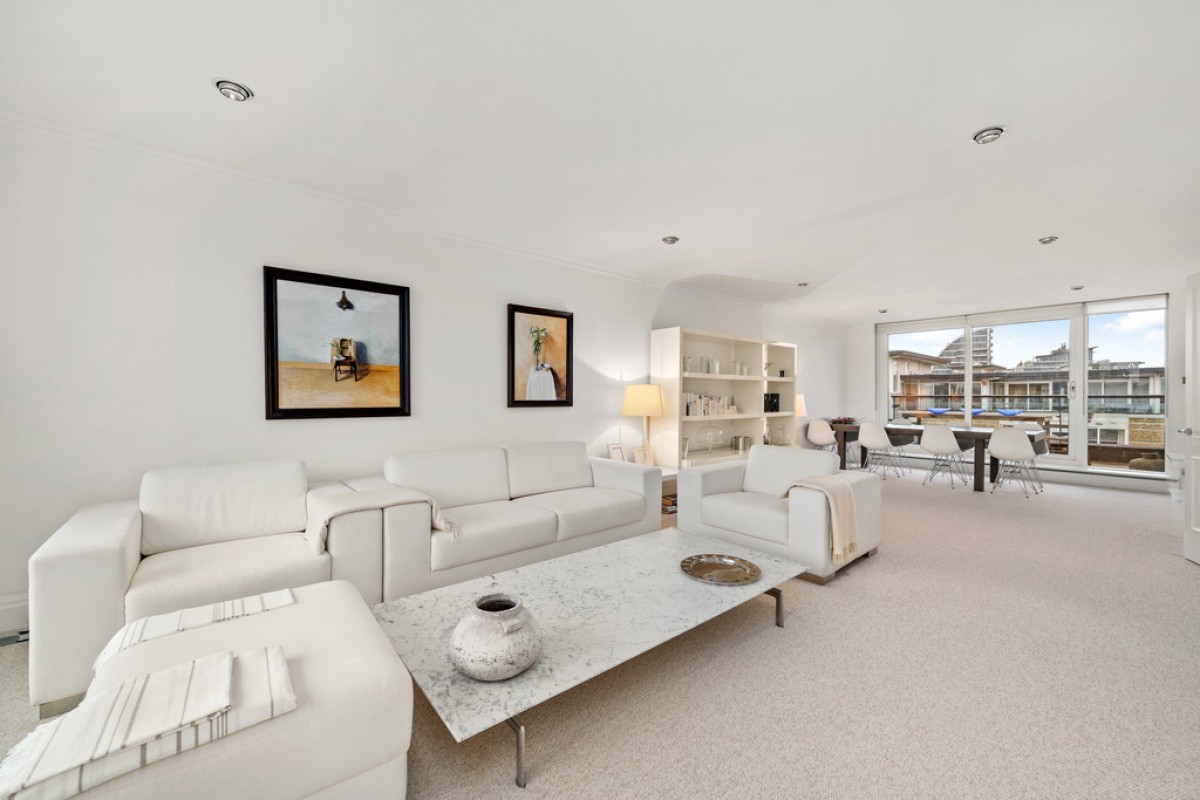 Bluewater House, Riverside West