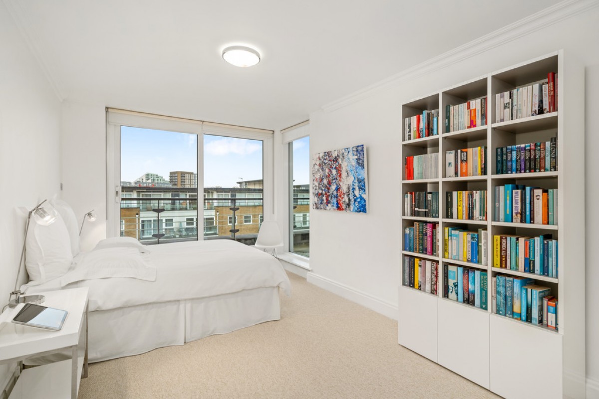 Bluewater House, Riverside West