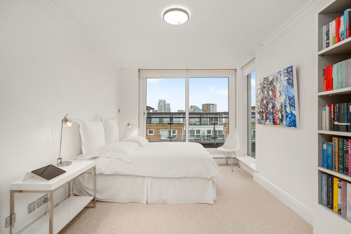 Bluewater House, Riverside West