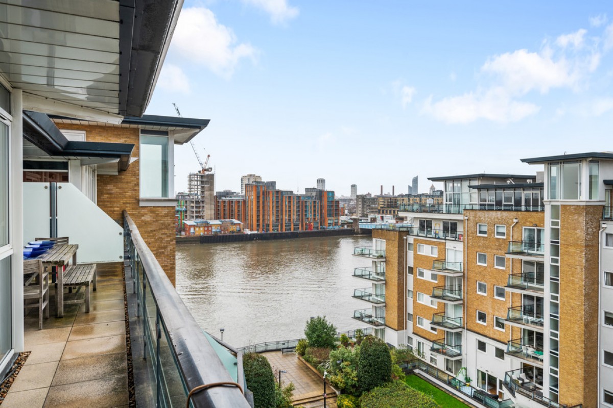 Bluewater House, Riverside West