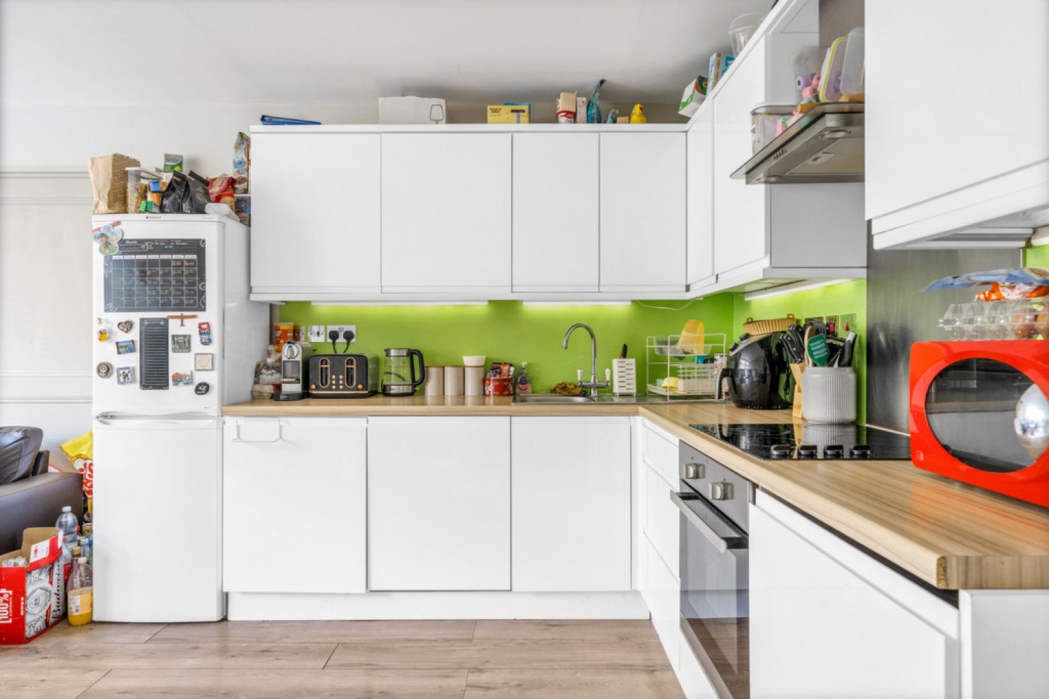 3 bedroom Flat in Weekley Square, Battersea