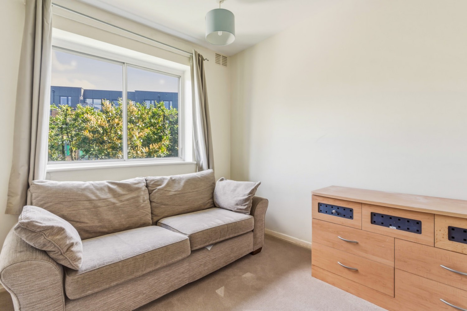 2 bedroom Flat for Letting Balham, Wandsworth