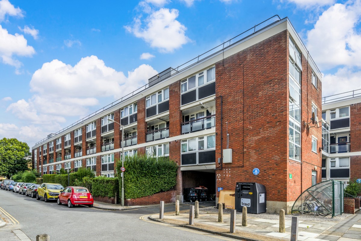 Searles Close, Battersea