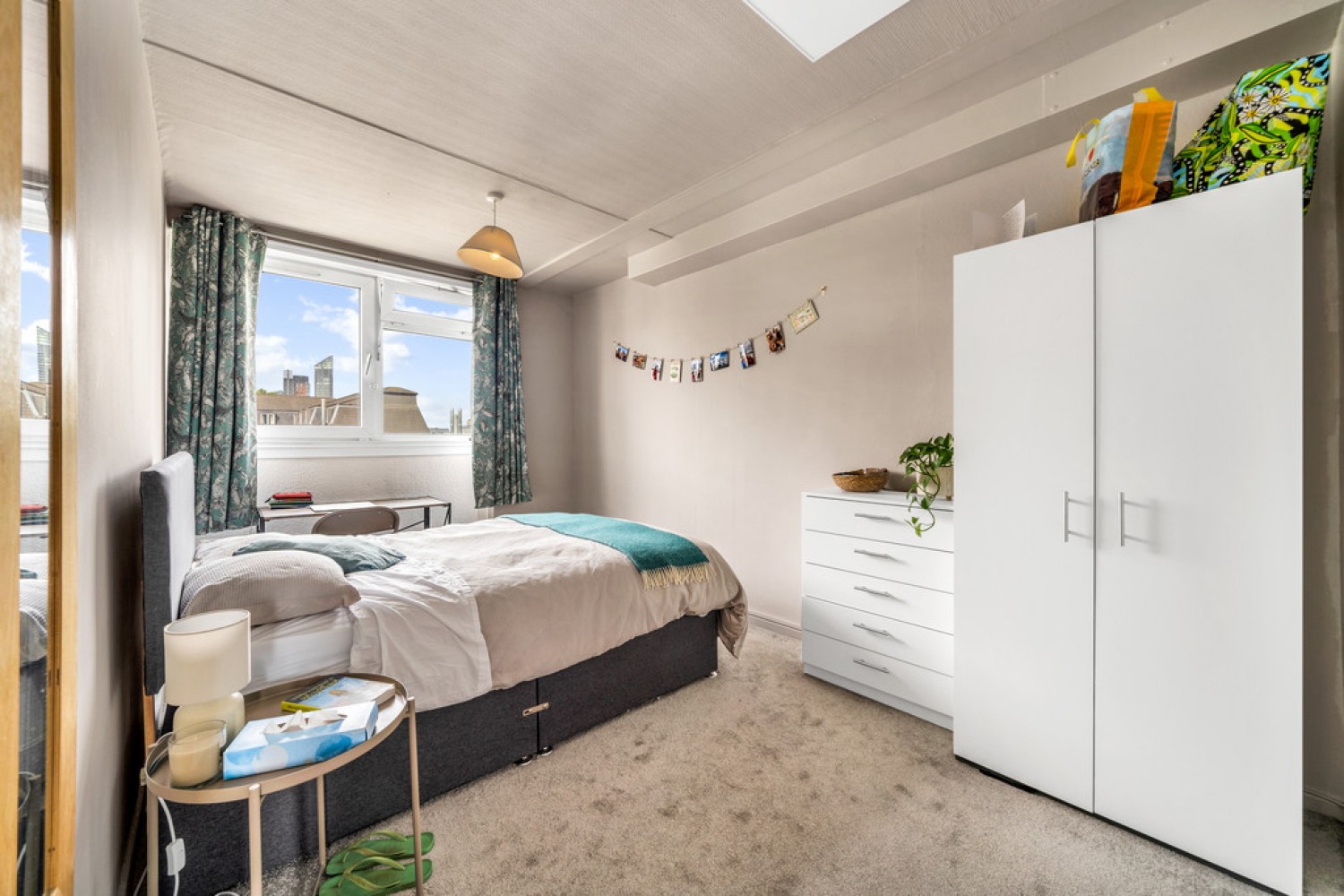 3 bedroom Flat for Letting Searles Close, Battersea