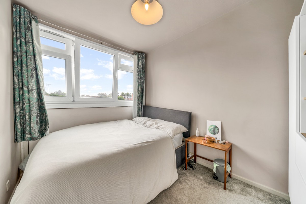 Searles Close, Battersea