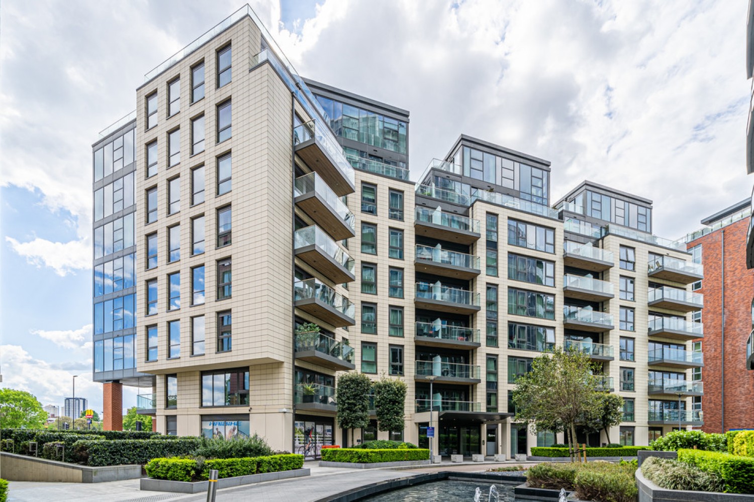 Quarter House, Battersea Reach