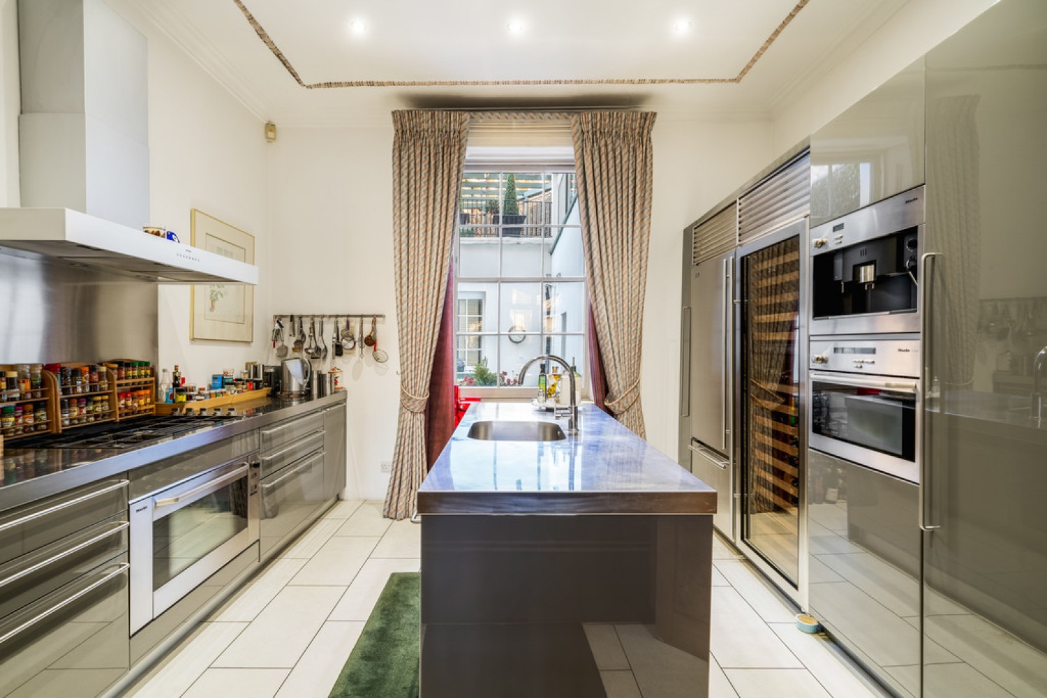 5 bedroom House for Sale Walton Place, Knightsbridge
