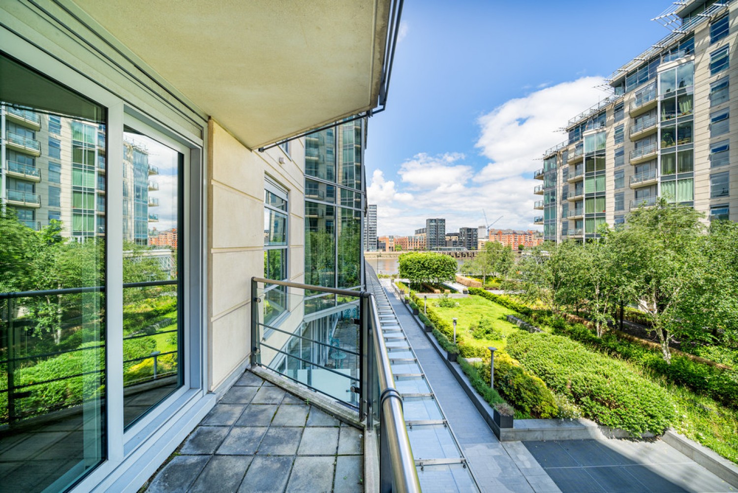 Kingfisher House, Battersea Reach
