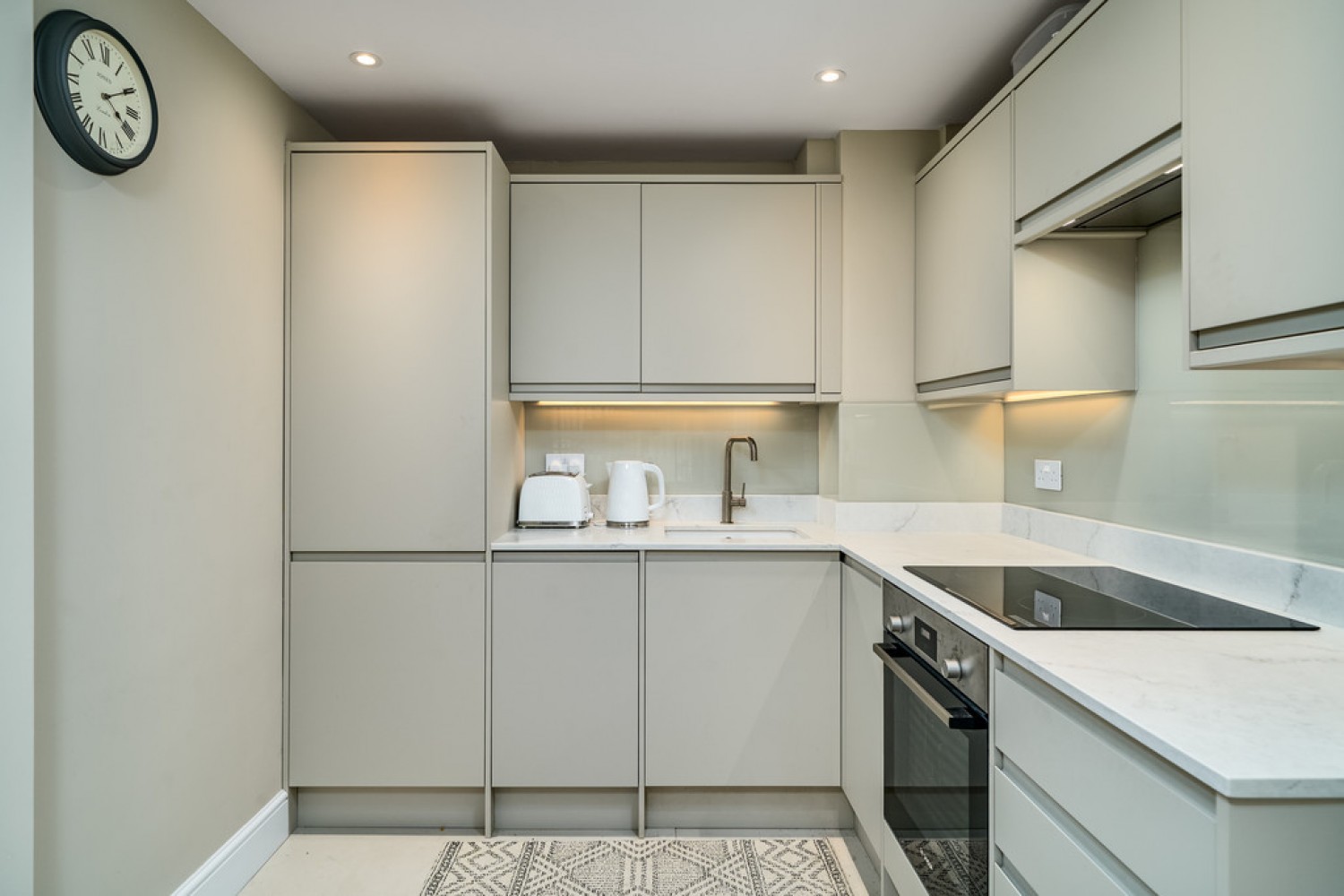 2 bedroom Flat for Letting Riverside West , Wandsworth