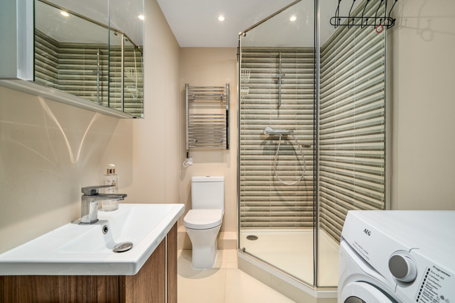 2 bedroom Flat for Letting Riverside West , Wandsworth