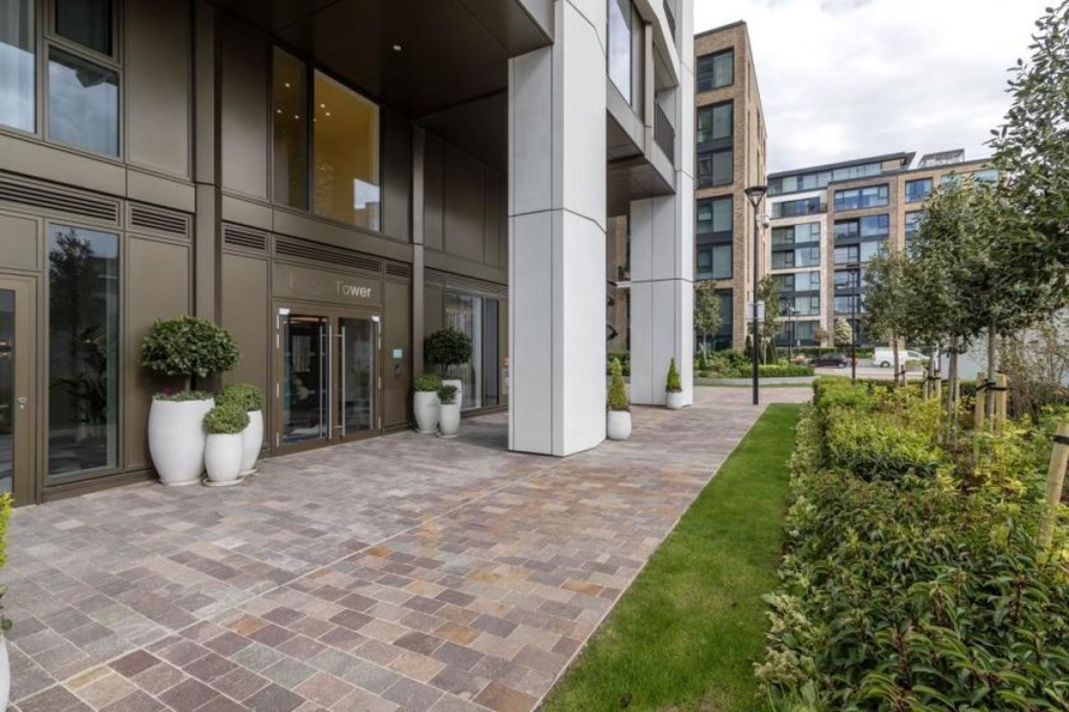 Kings Tower, Chelsea Creek