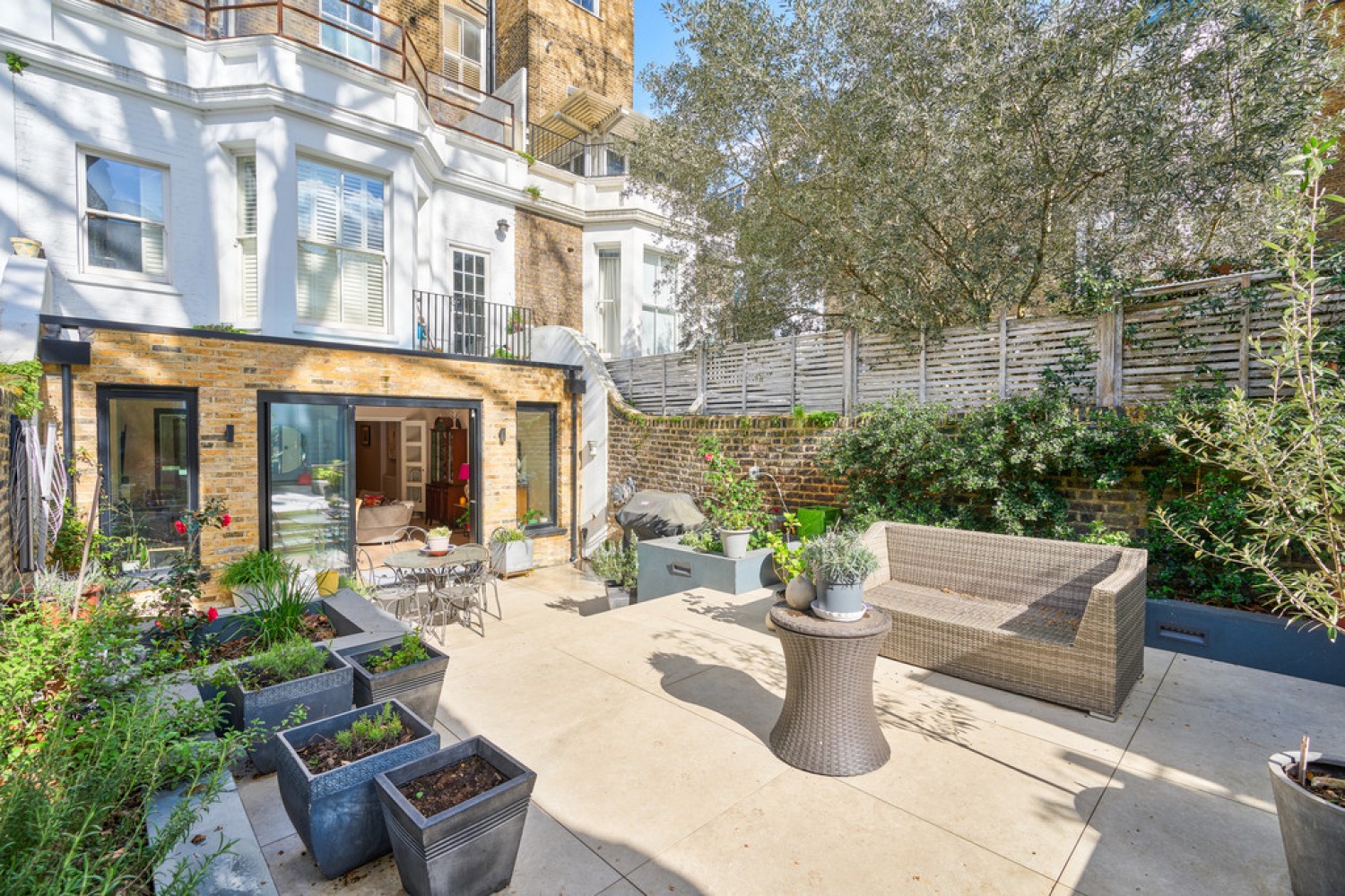 2 bedroom Flat for Sale Cathcart Road, Chelsea