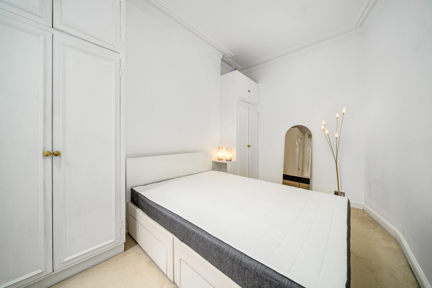 1 bedroom Flat for Letting Callow Street, Chelsea