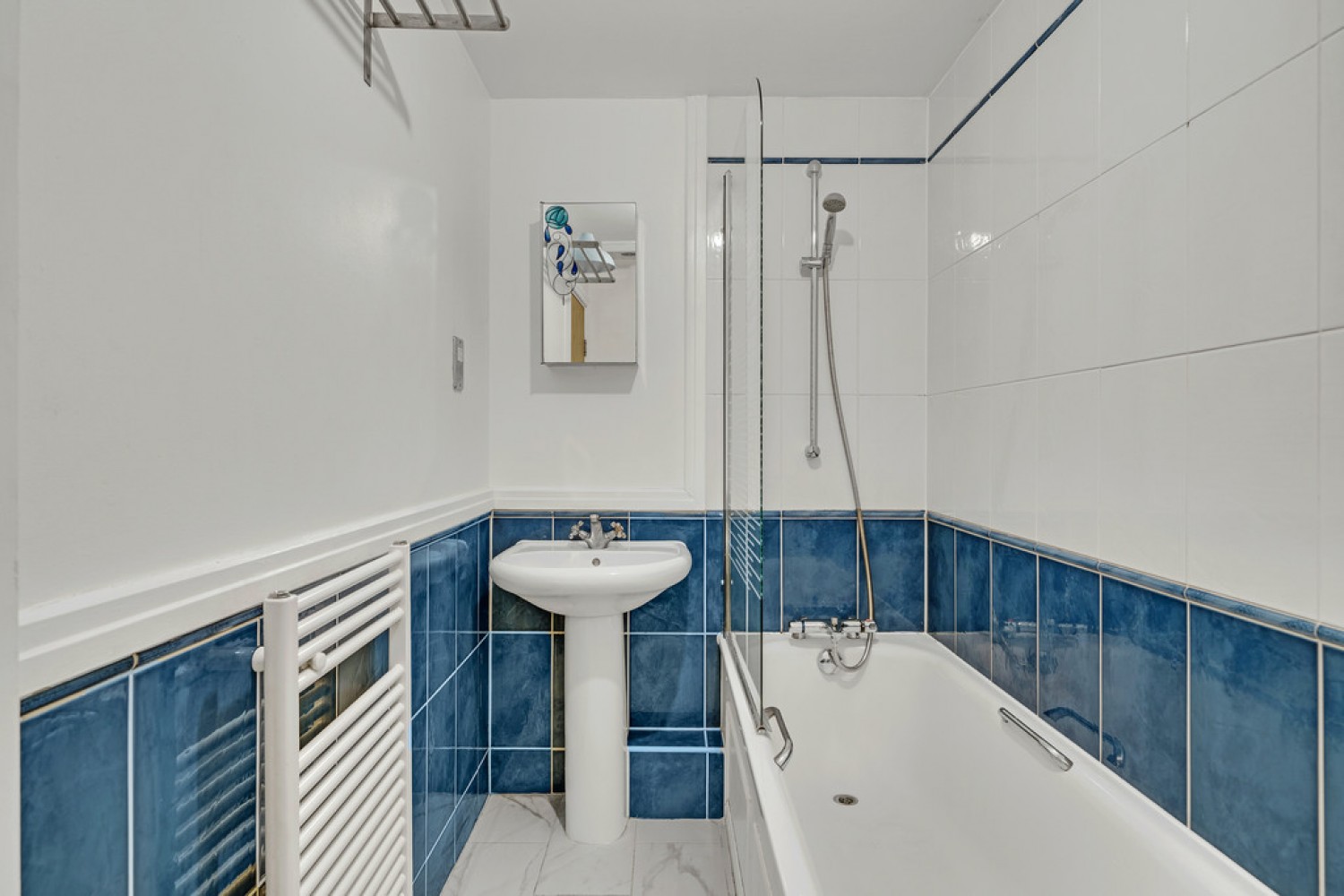 2 bedroom Flat for Letting Smugglers Way, Riverside West