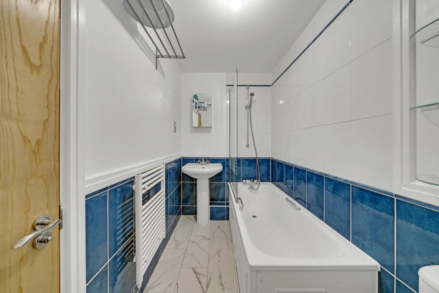 2 bedroom Flat for Letting Smugglers Way, Riverside West