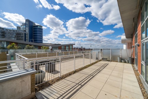 Oyster Wharf, Battersea