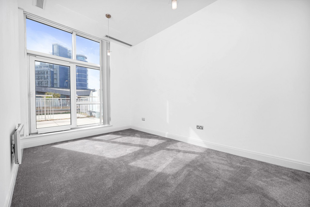 Oyster Wharf, Battersea