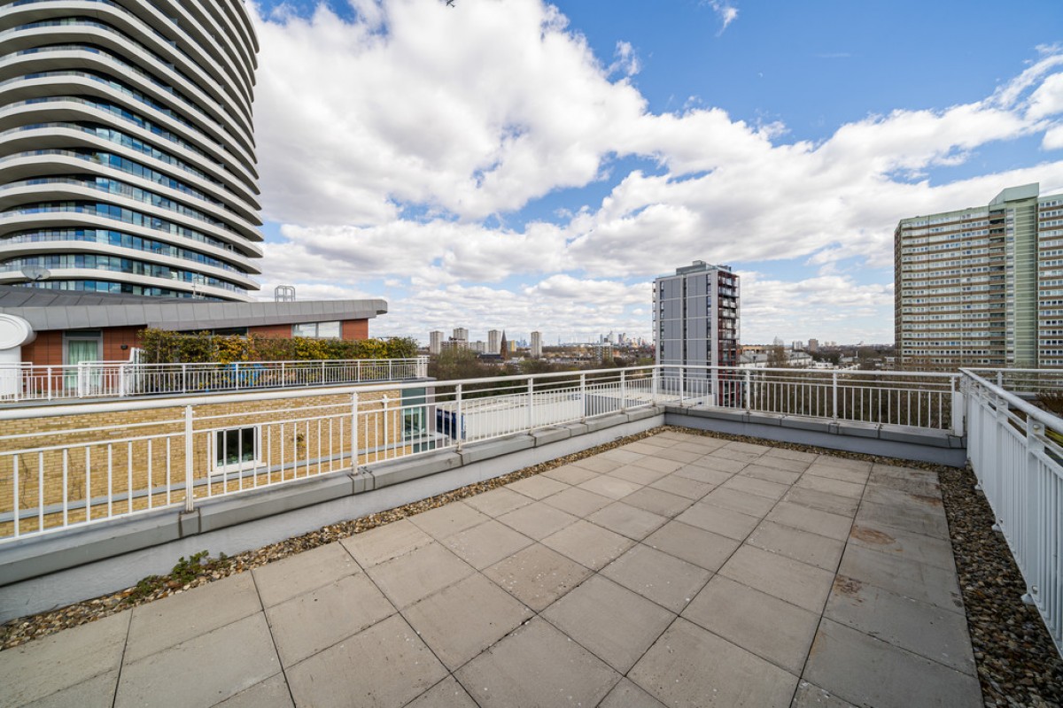 Oyster Wharf, Battersea
