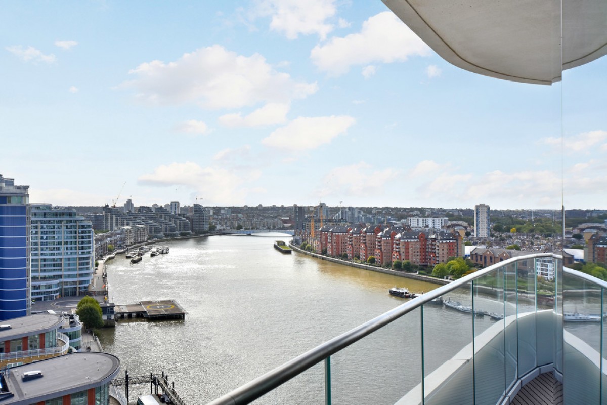 Lombard Wharf, Battersea