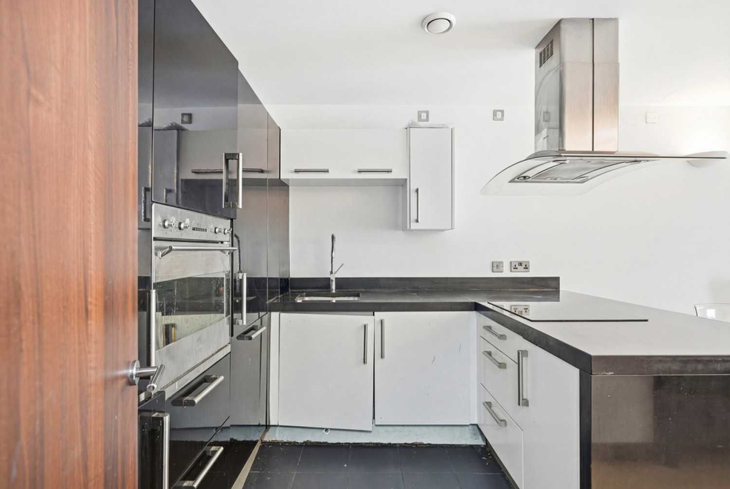 1 bedroom Flat for Letting Bridges Court Road , Battersea , London