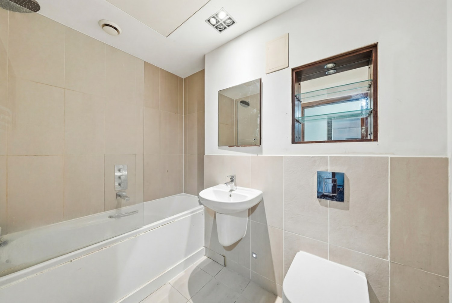 1 bedroom Flat for Letting Bridges Court Road , Battersea , London