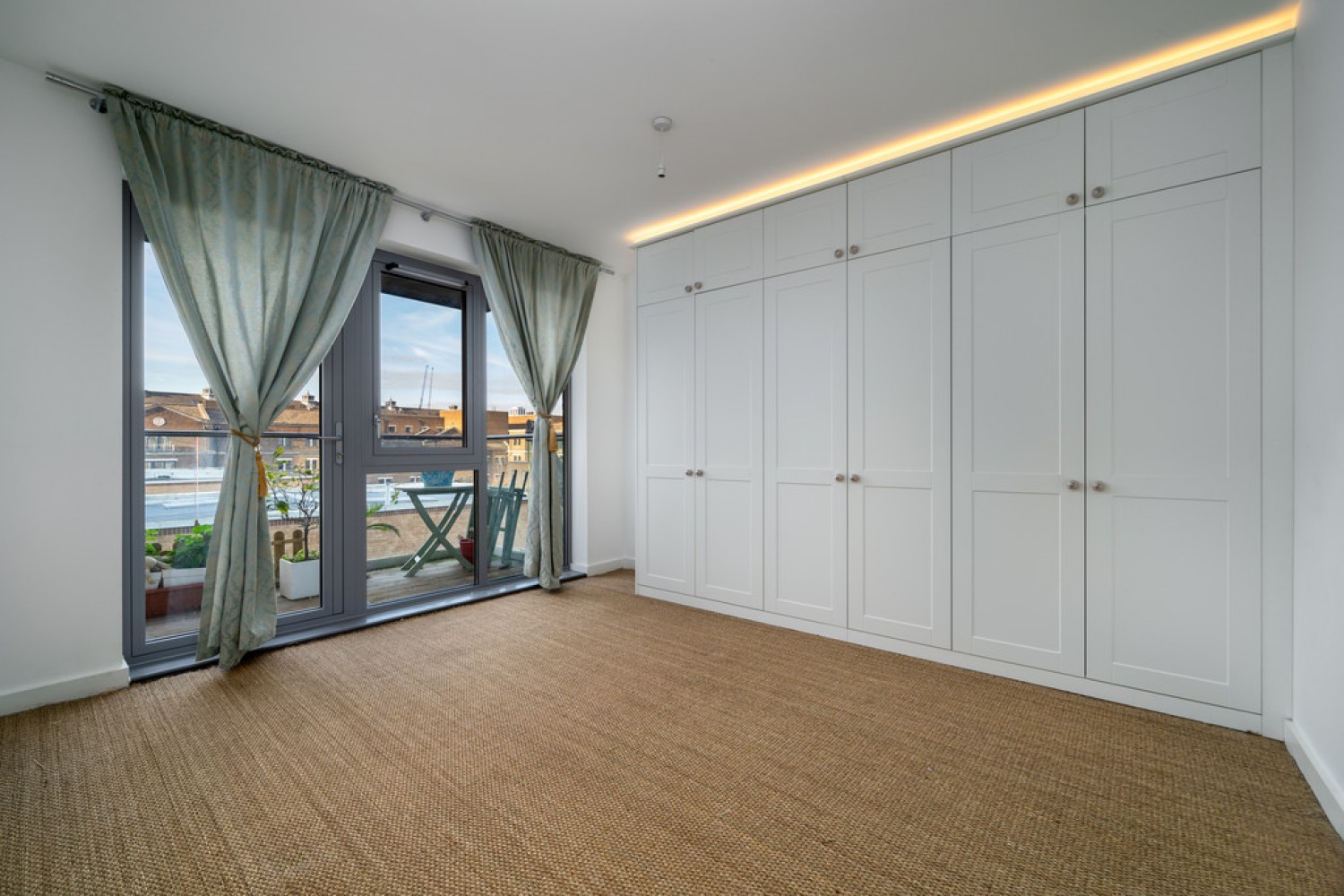 Constance Court, Chatfield Road