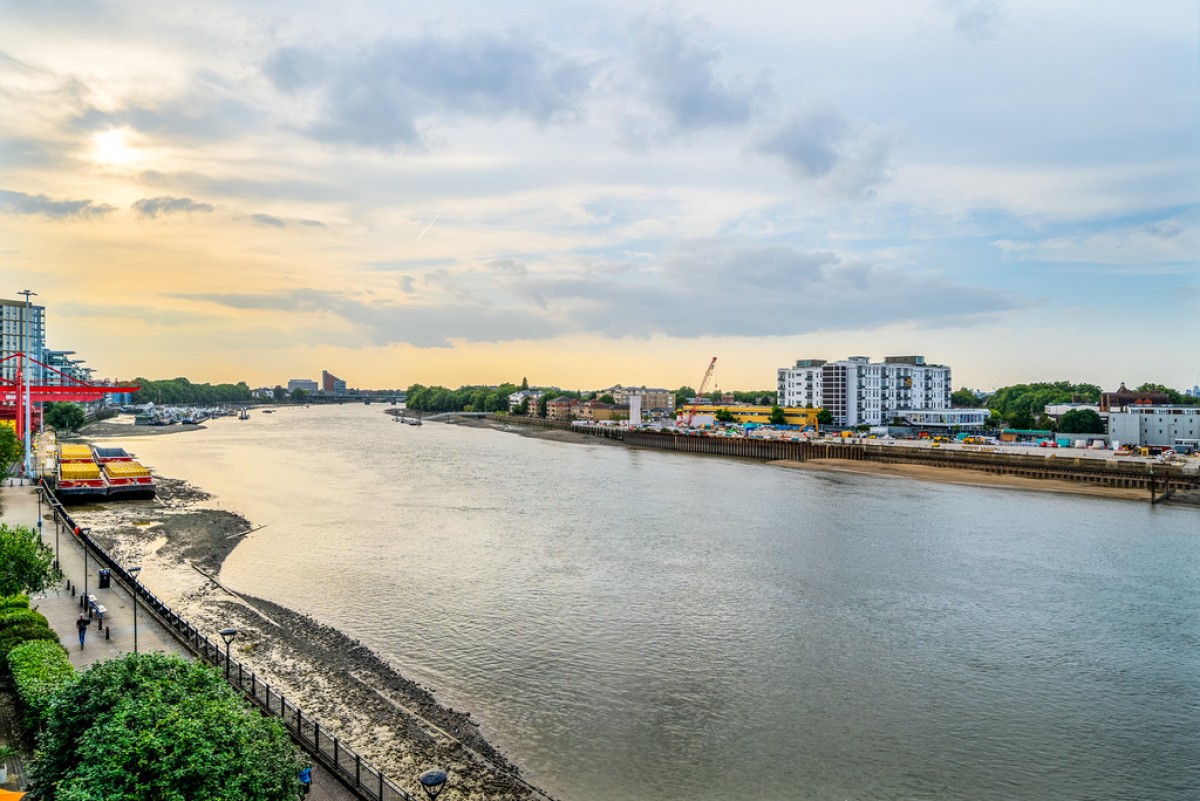 Smugglers Way, Wandsworth