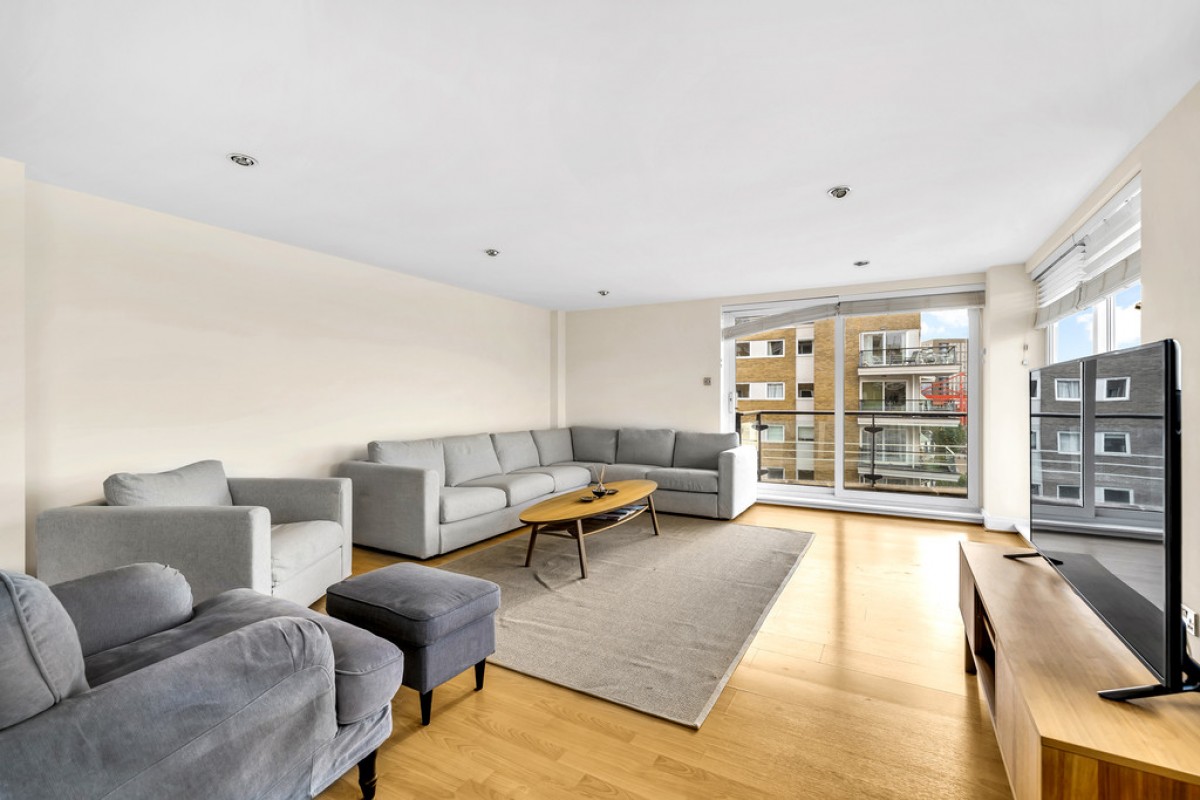 Smugglers Way, Wandsworth