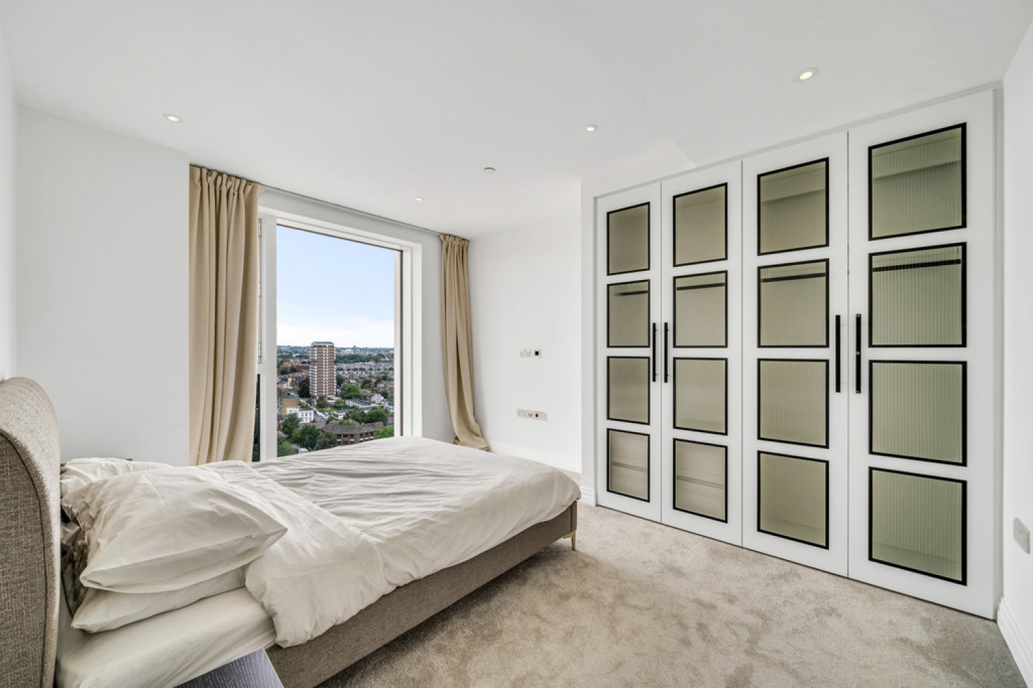 2 bedroom Flat for Letting Chelsea Creek , Fulham