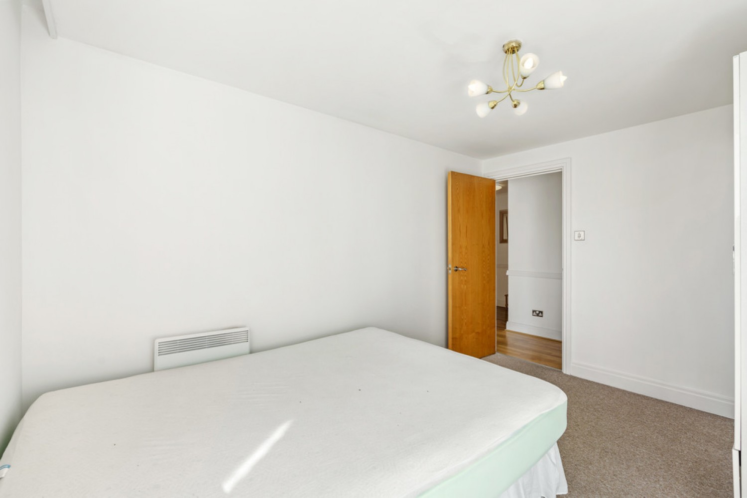 2 bedroom Flat for Sale Smugglers Way, Wandsworth
